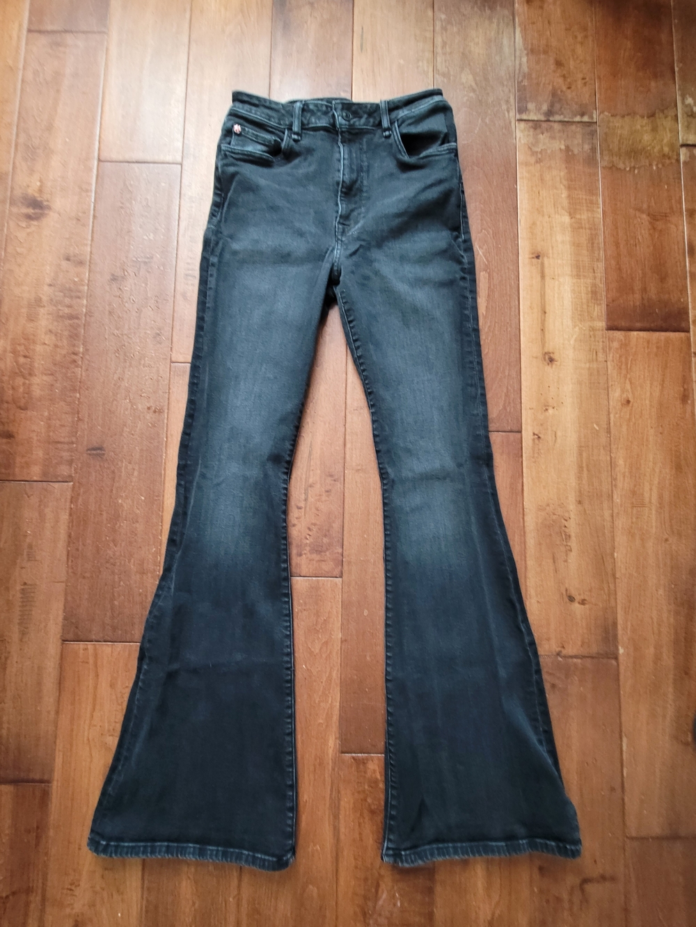 HUDSON JEANS Heidi High Rise Flare Black Denim Size 26 Retro Bell Bottom Stretch